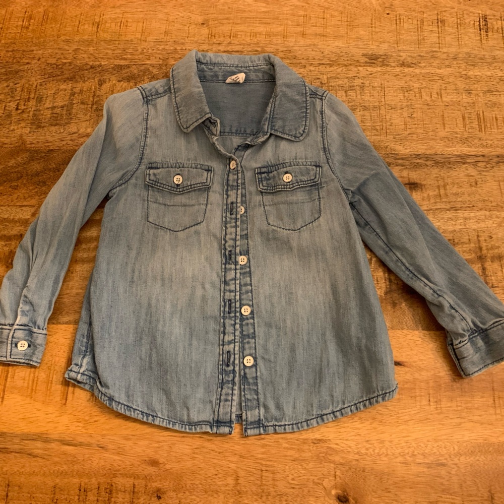 Gap girls Denim Button Up Shirt‎